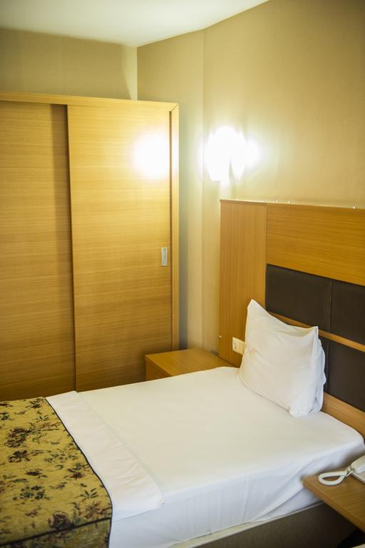 Pinar Elite Hotel Adana Værelse billede