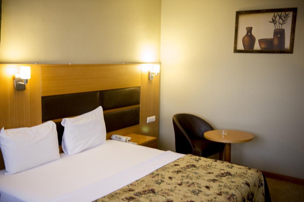 Pinar Elite Hotel Adana Værelse billede
