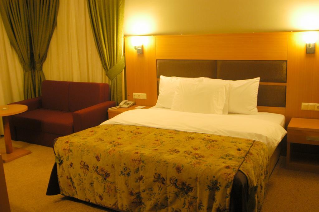 Pinar Elite Hotel Adana Værelse billede